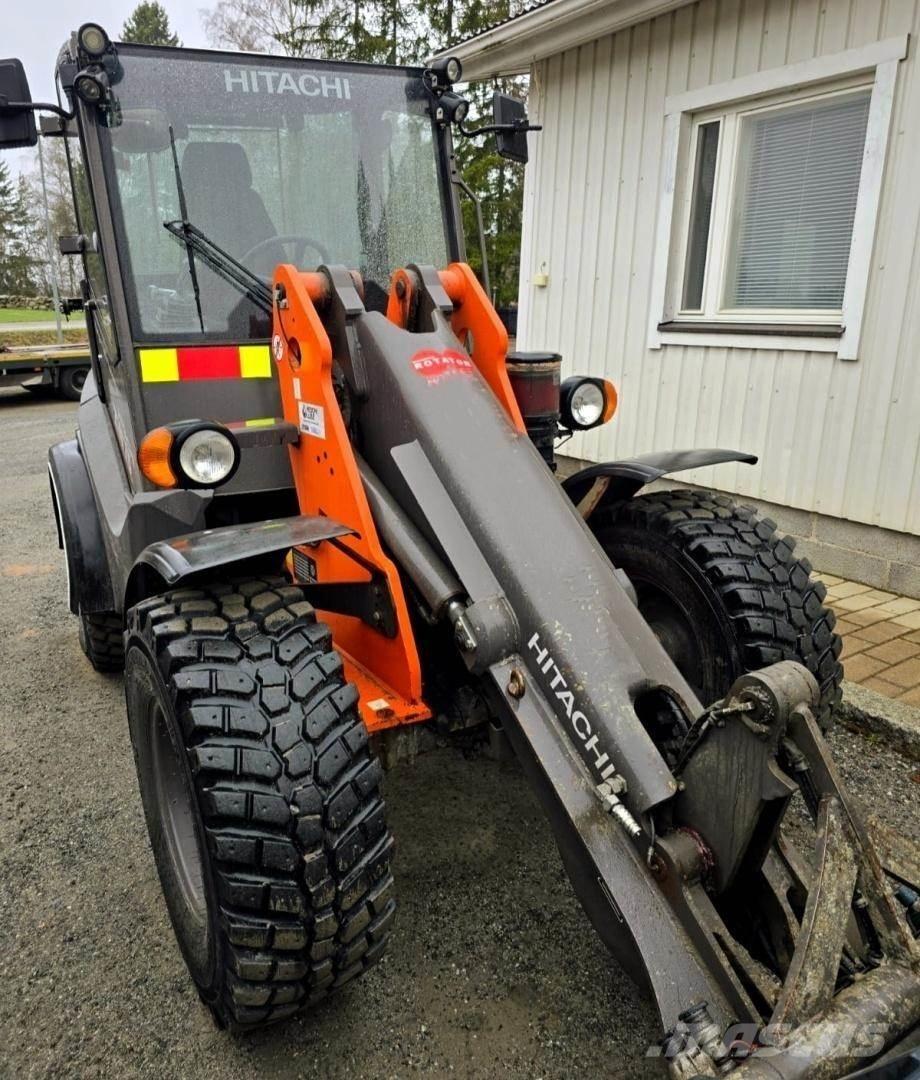 Hitachi ZW75 Mini homlokrakodók