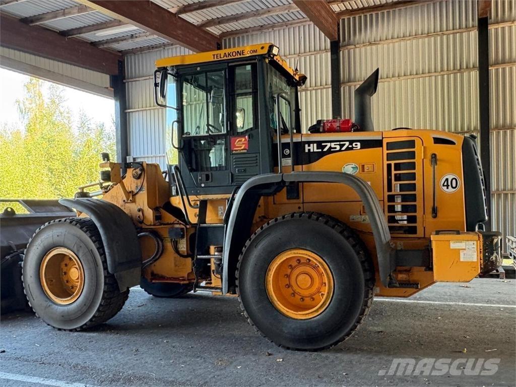 Hyundai HL 757-9 Gumikerekes homlokrakodók