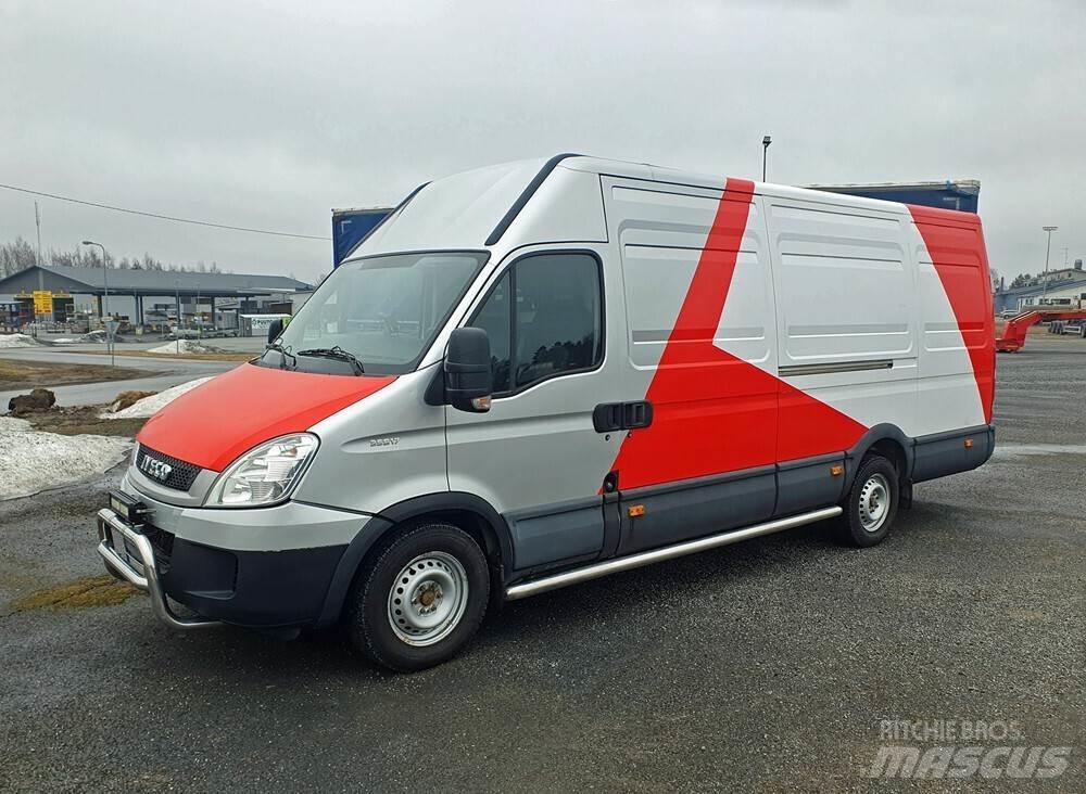 Iveco 35S17 Transporterek