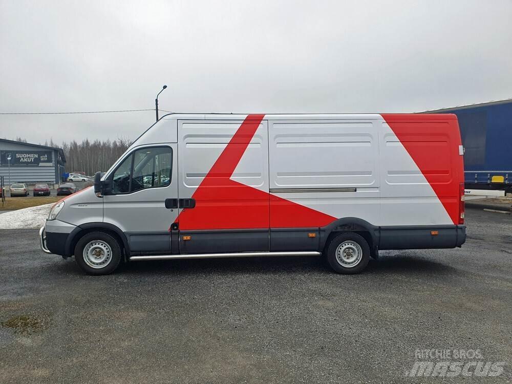 Iveco 35S17 Transporterek