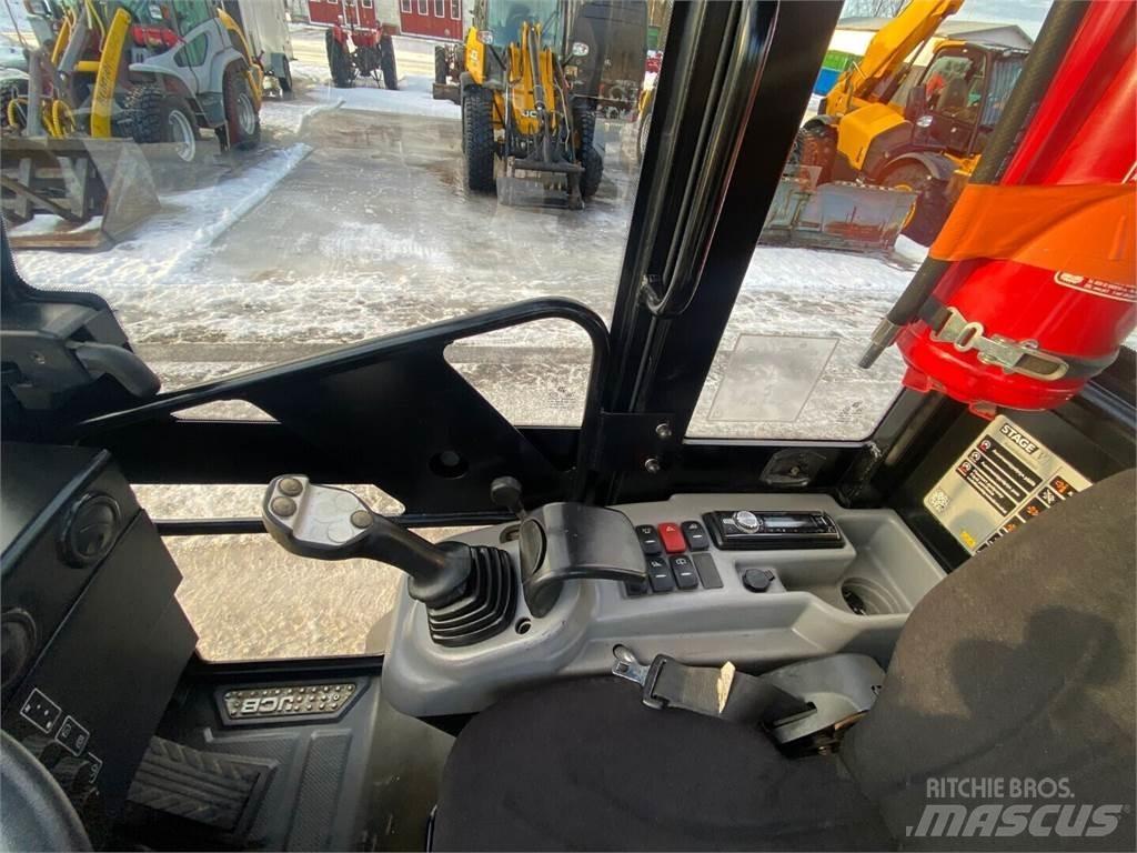 JCB 403 Plus Gumikerekes homlokrakodók