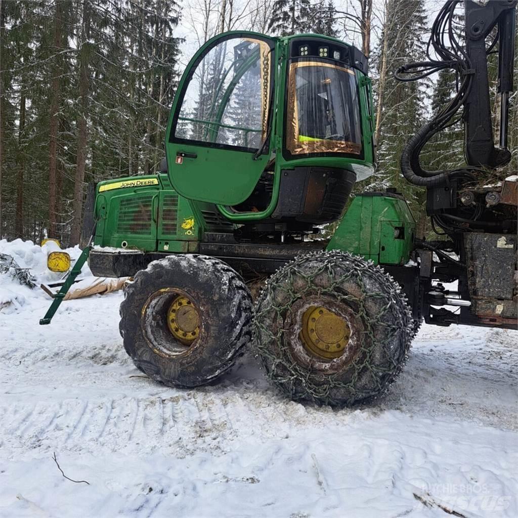 John Deere 1110E Kihordók