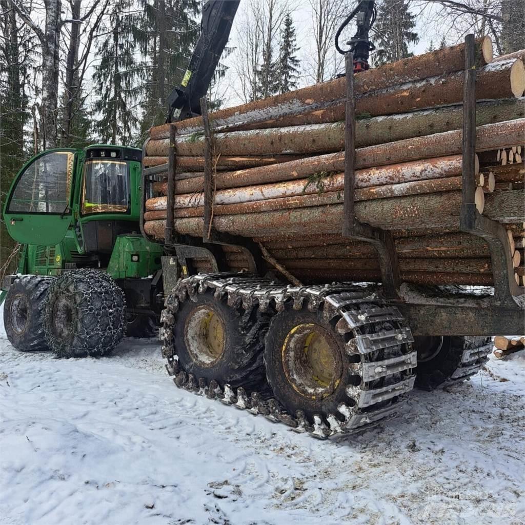 John Deere 1110E Kihordók