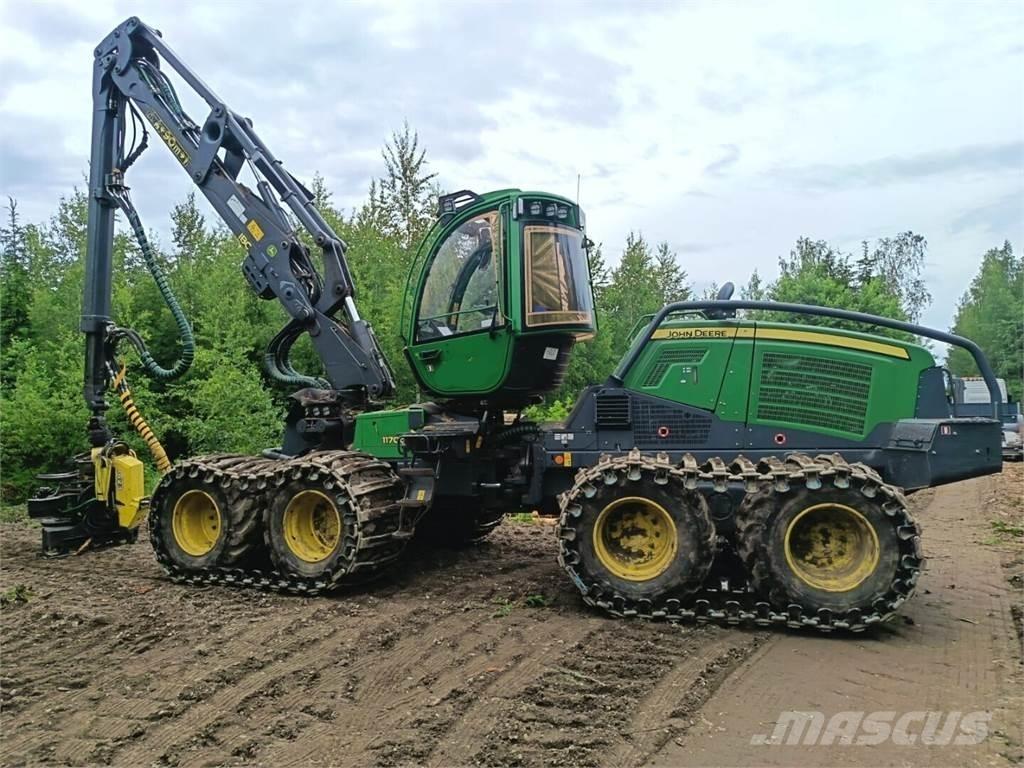 John Deere 1170G Betakarítók