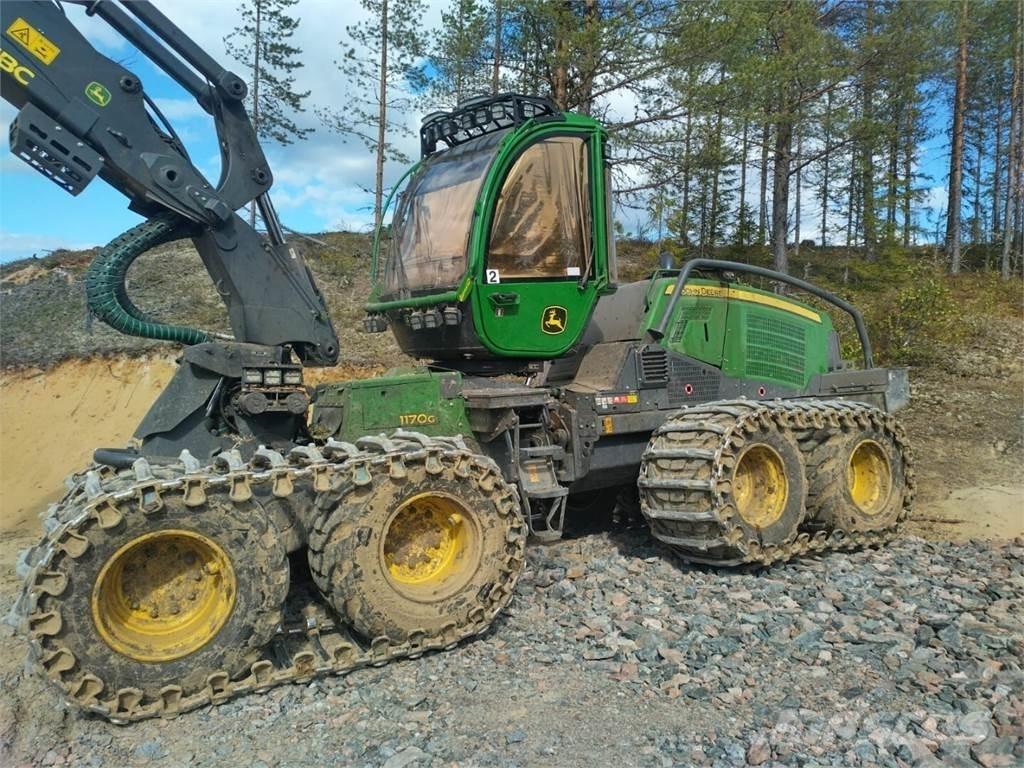 John Deere 1170G Betakarítók