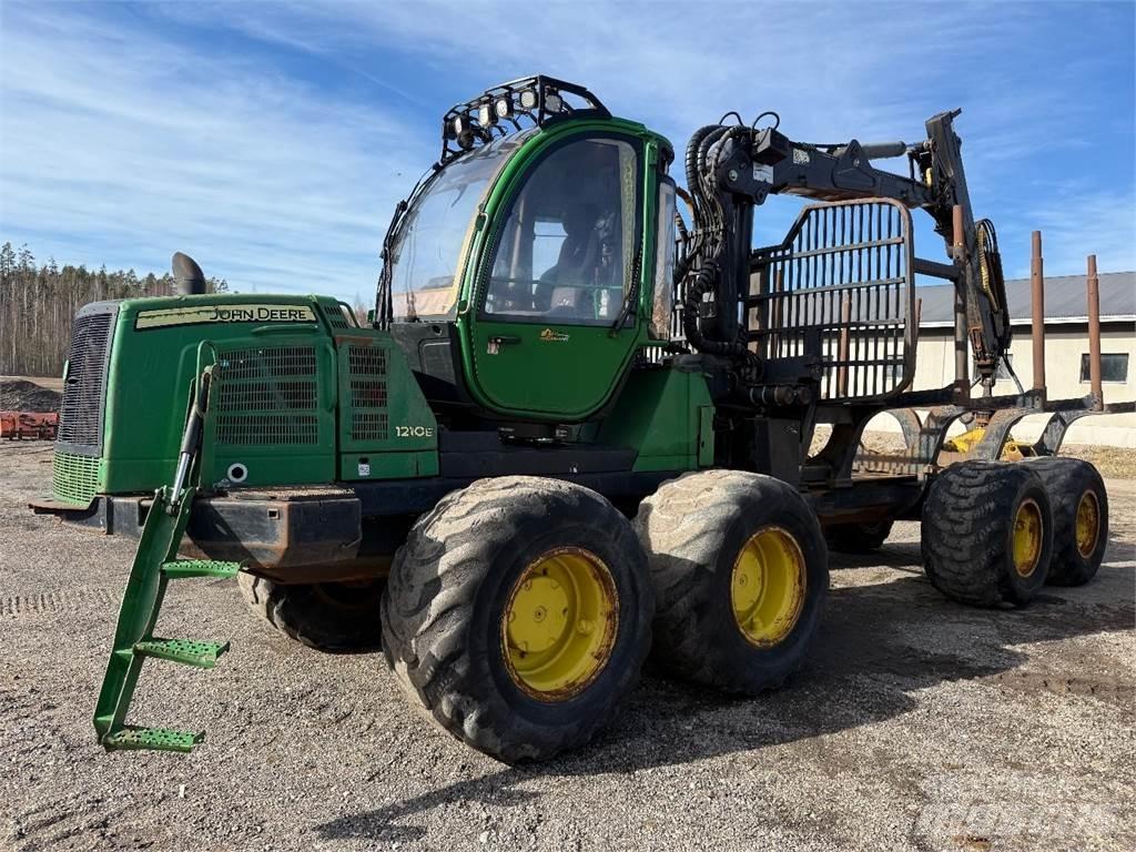John Deere 1210E Kihordók