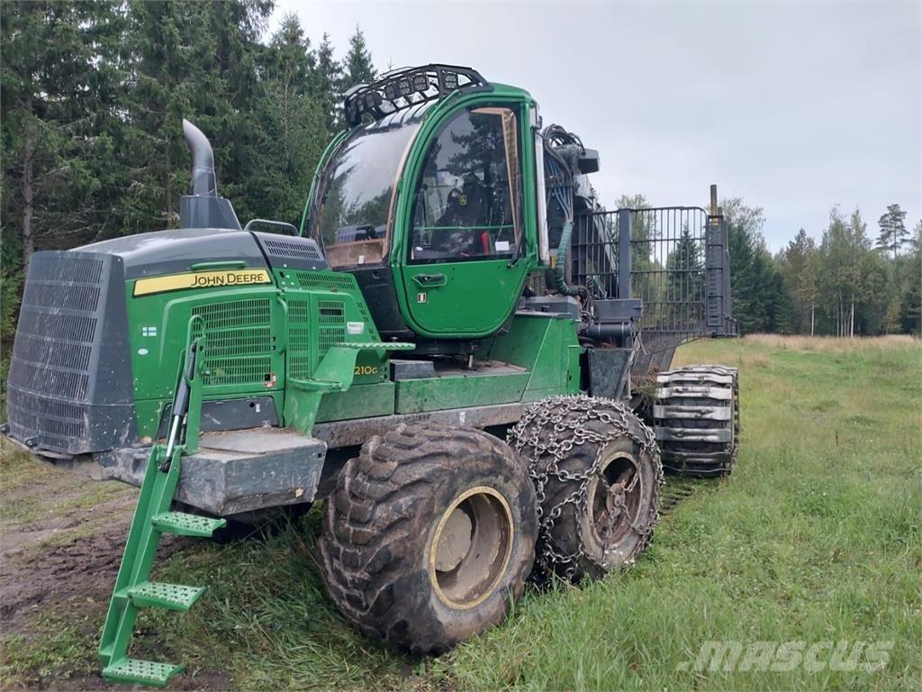John Deere 1210G Kihordók