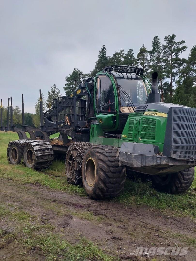 John Deere 1210G Kihordók