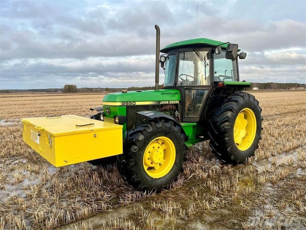 John Deere 2650 Traktorok