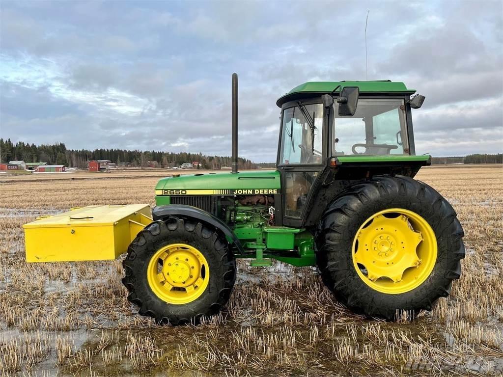 John Deere 2650 Traktorok