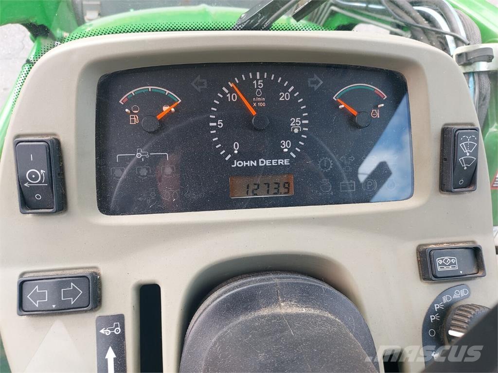 John Deere 3720 Traktorok