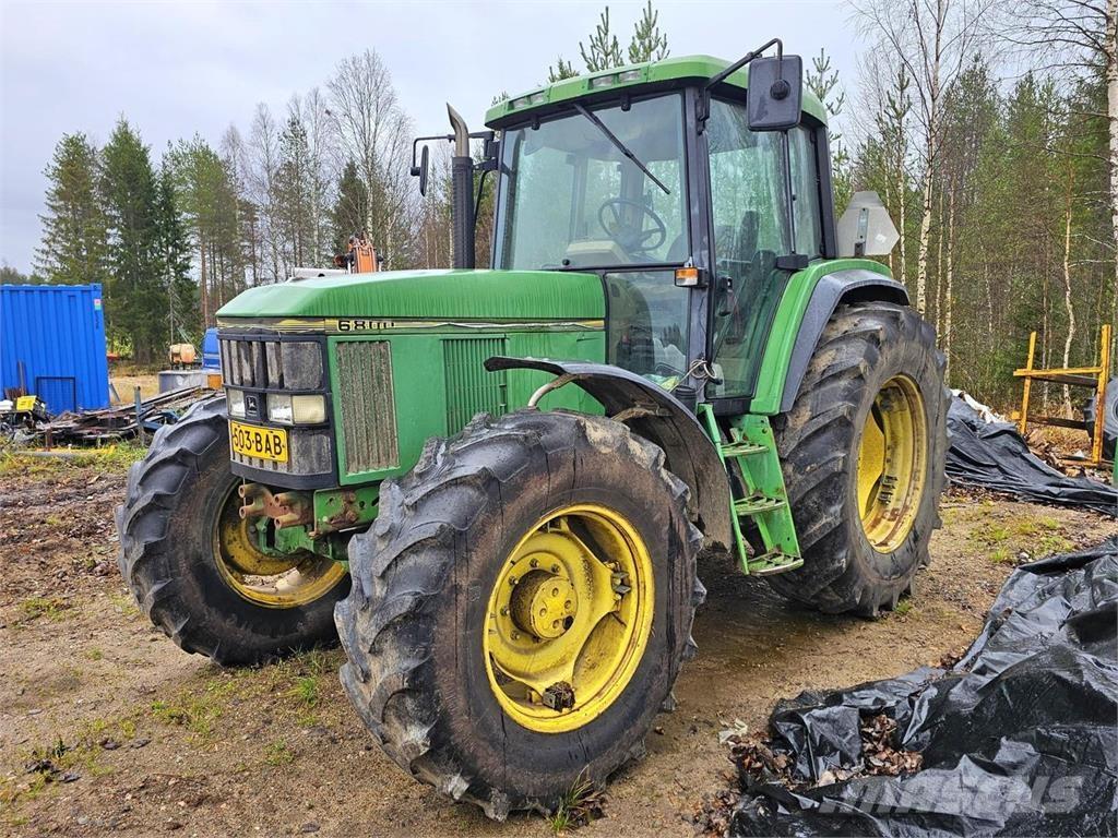 John Deere 6800 Traktorok
