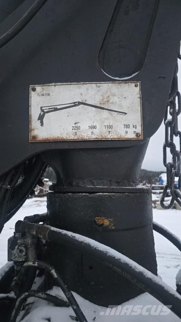 John Deere 770 D Betakarítók