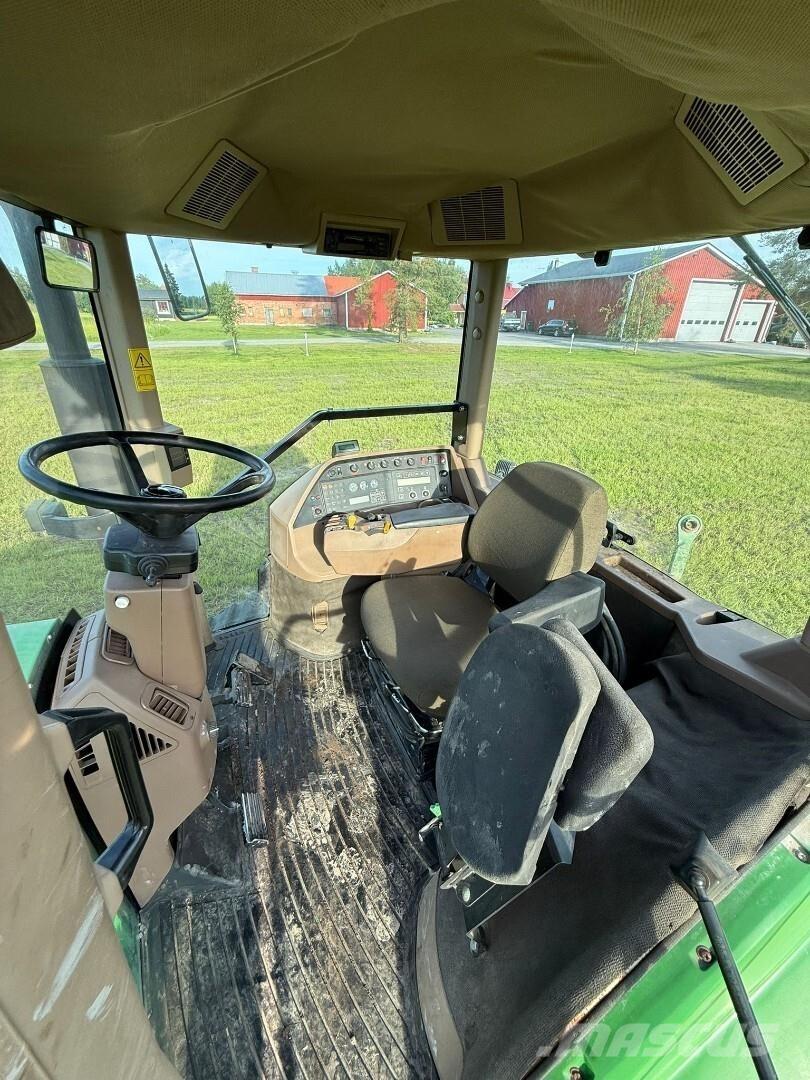 John Deere 8400T Traktorok