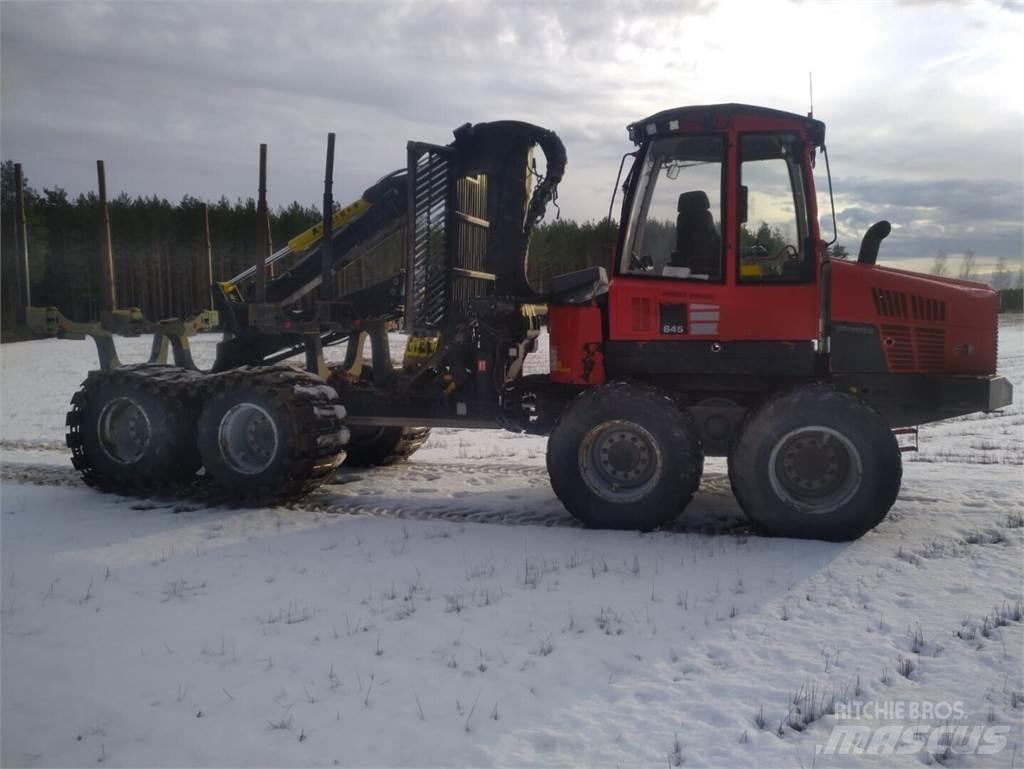 Komatsu 845 Kihordók
