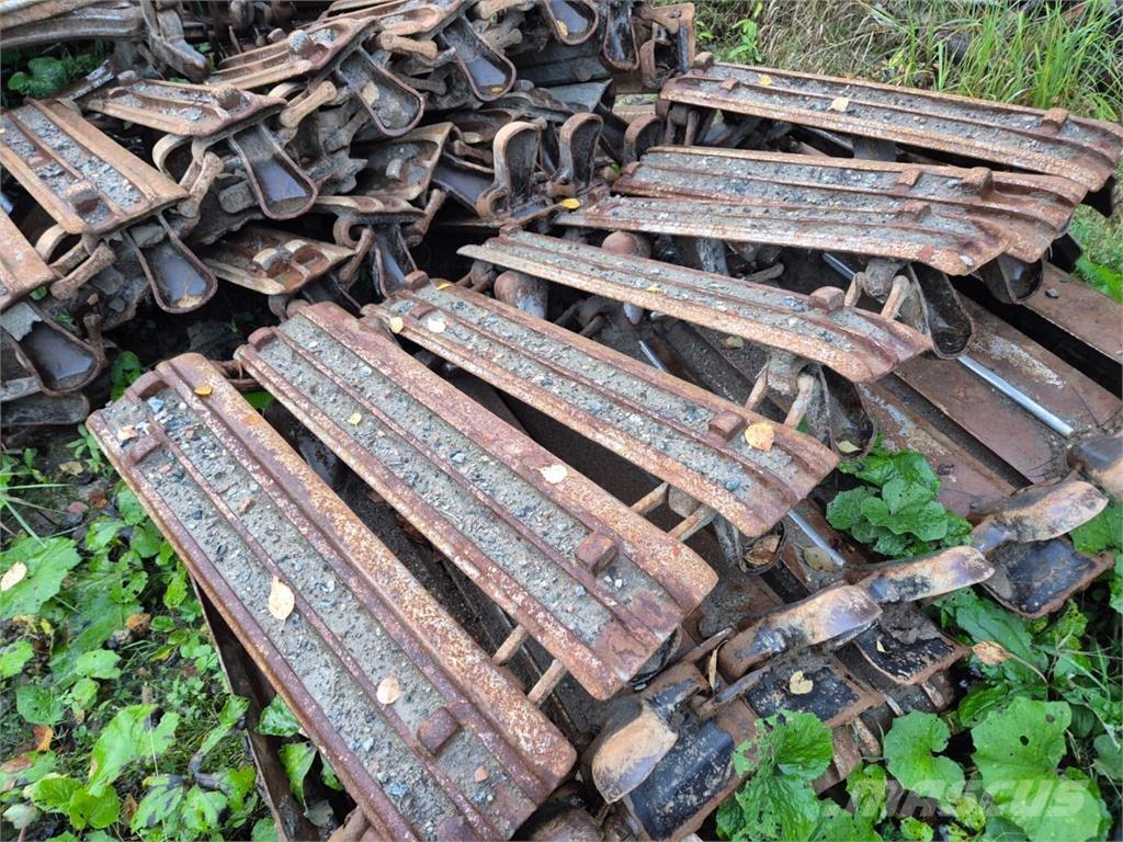 Komatsu 855 Kihordók