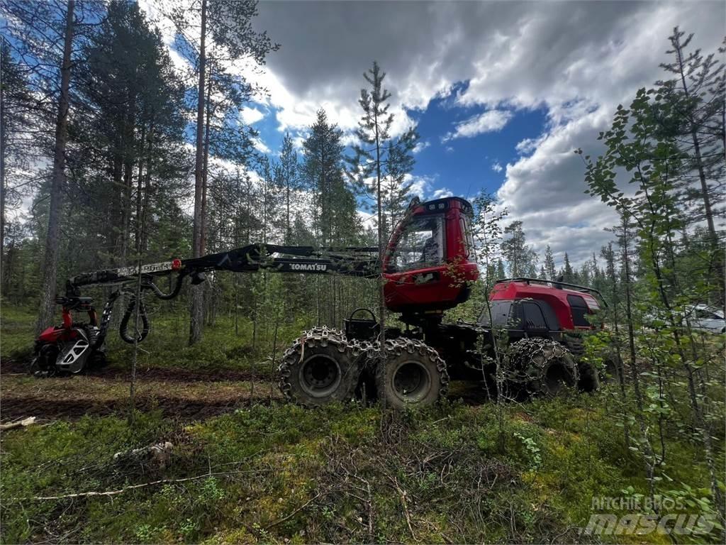 Komatsu 901 XC Betakarítók