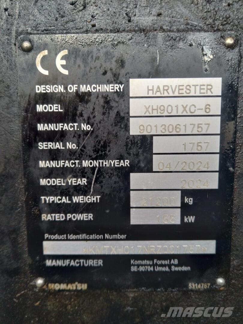 Komatsu 901 XC Betakarítók