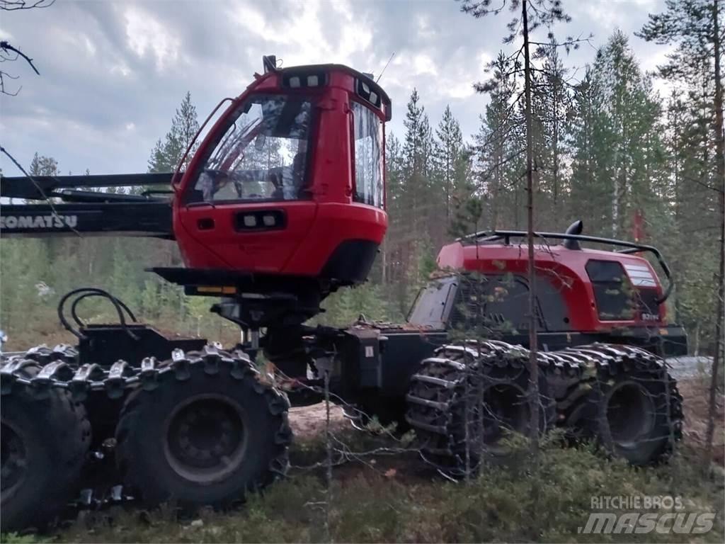 Komatsu 931 xc Betakarítók