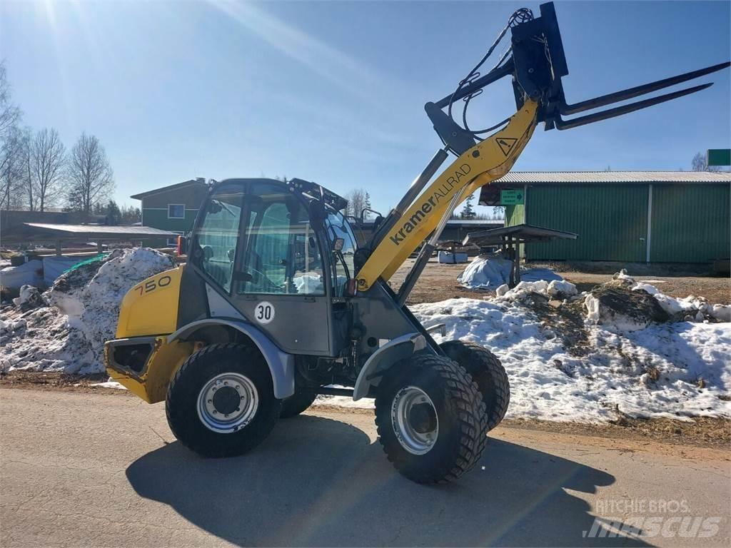 Kramer 750 Gumikerekes homlokrakodók