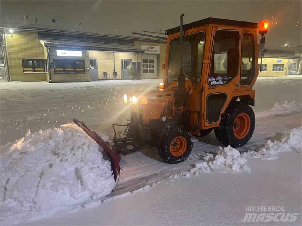 Kubota B 1700 4*4 Egyéb kommunális gépek