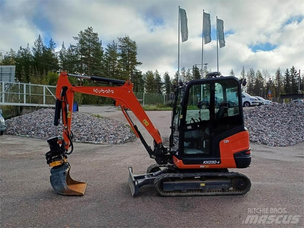 Kubota KX 030-4 Mini kotrók < 7t