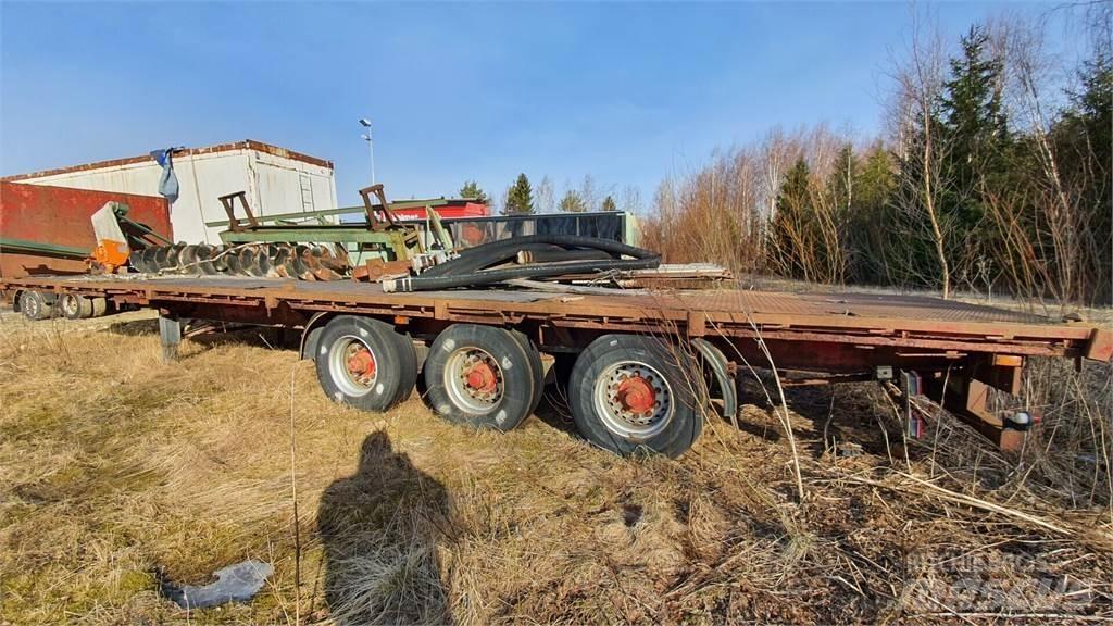  Lavaperävaunu Platós / Ponyvás pótkocsik