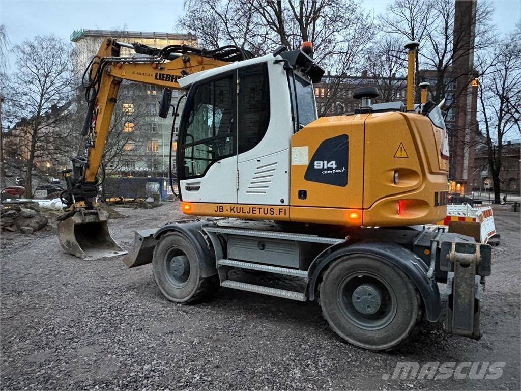 Liebherr A914 Gumikerekes kotrók