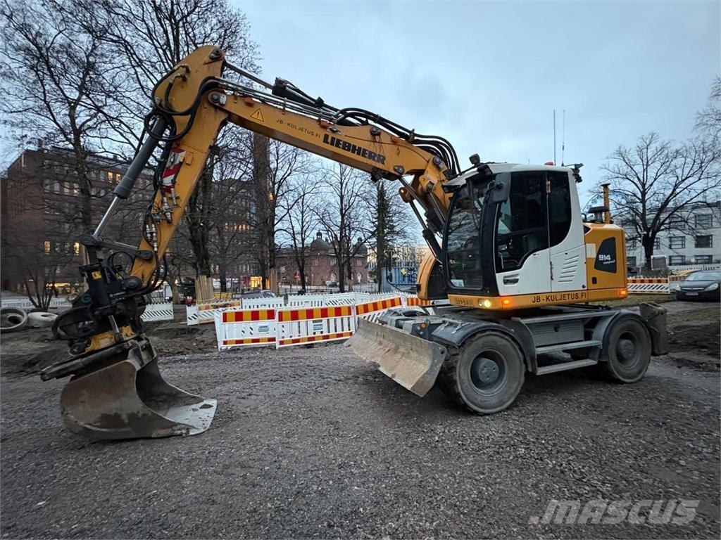 Liebherr A914 Gumikerekes kotrók