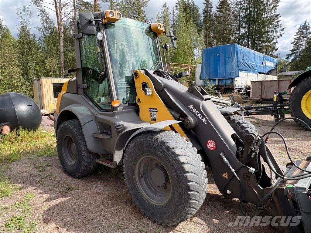 Mecalac AF 1080 Gumikerekes homlokrakodók