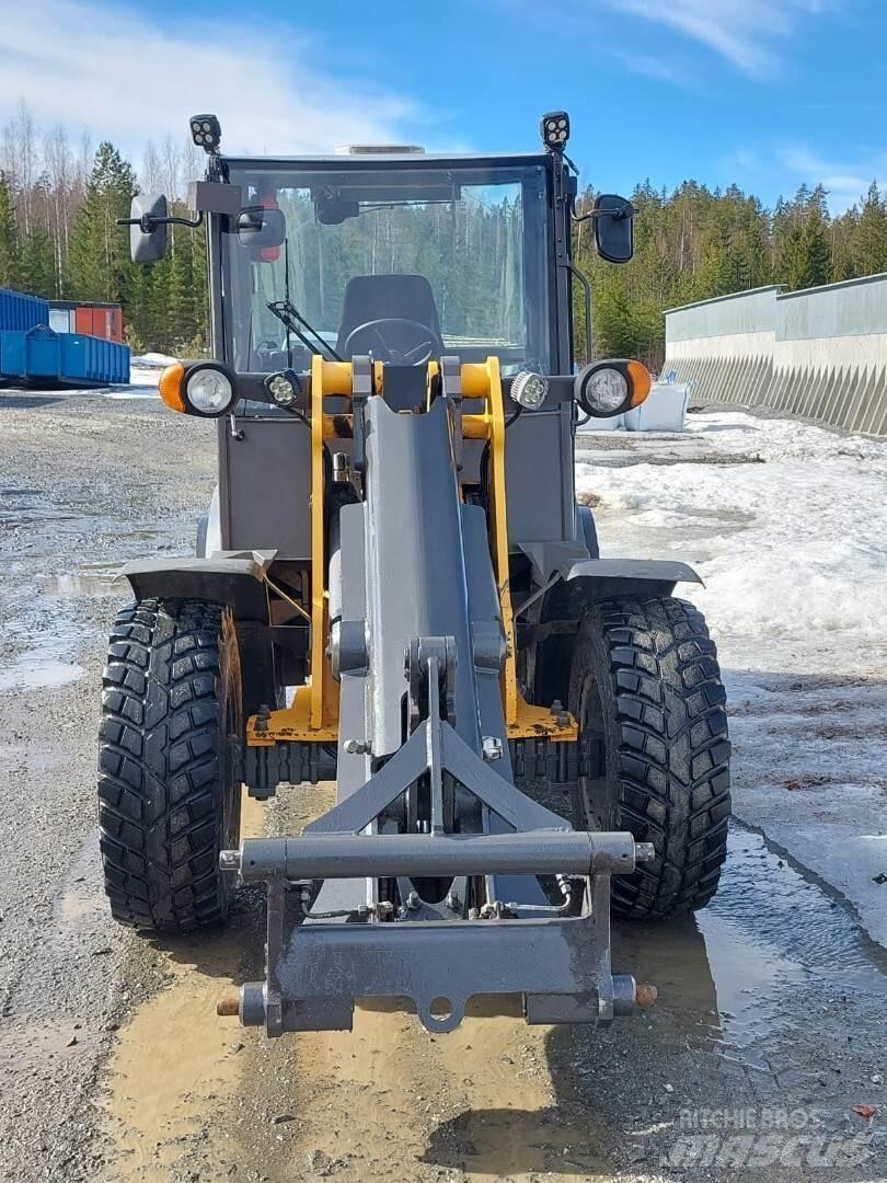 Mecalac Ax 850 Gumikerekes homlokrakodók