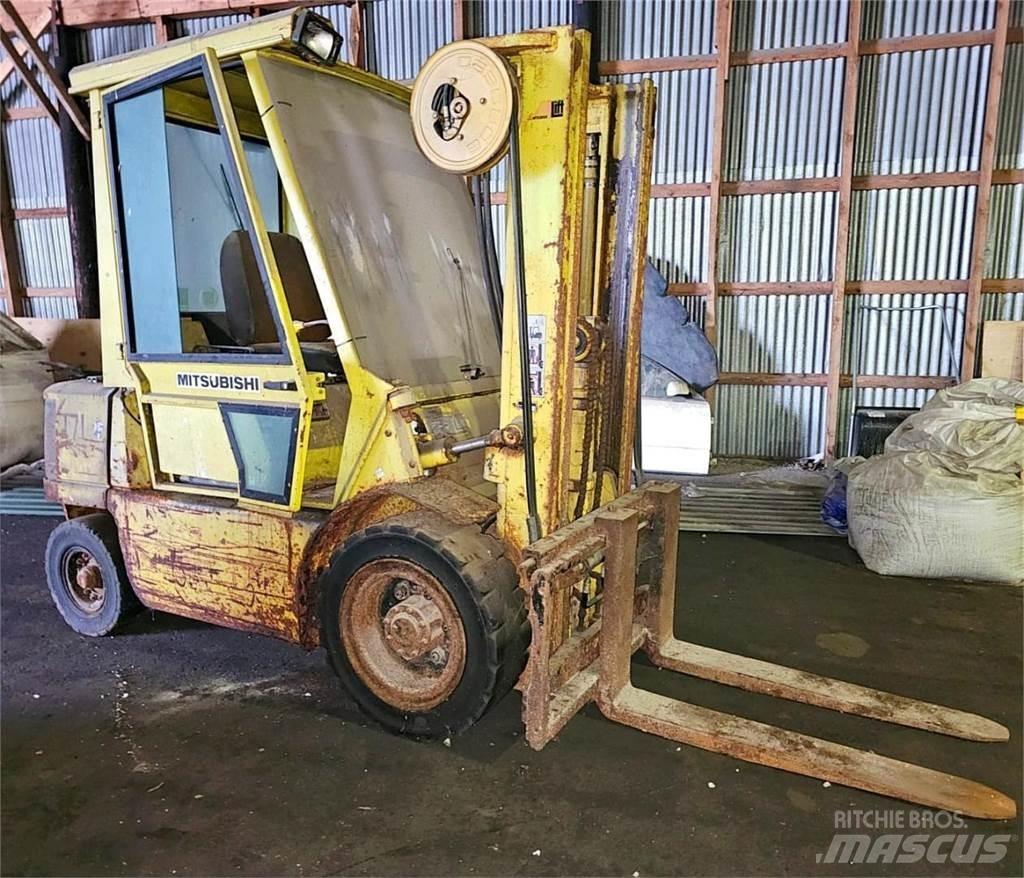 Mitsubishi FD25 Dízel targoncák