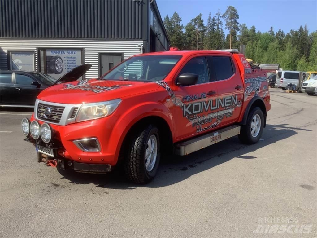 Nissan Navara 4X4 Járműszállító pótkocsik
