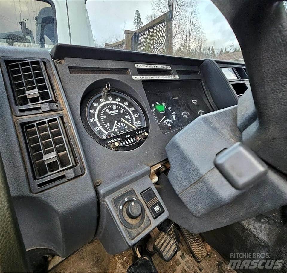 Renault M230ti Horgos rakodó teherautók