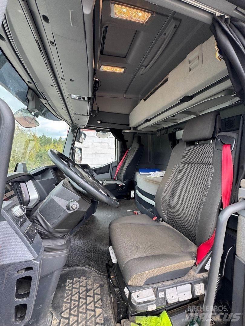 Renault T440 6x2 Nyergesvontatók