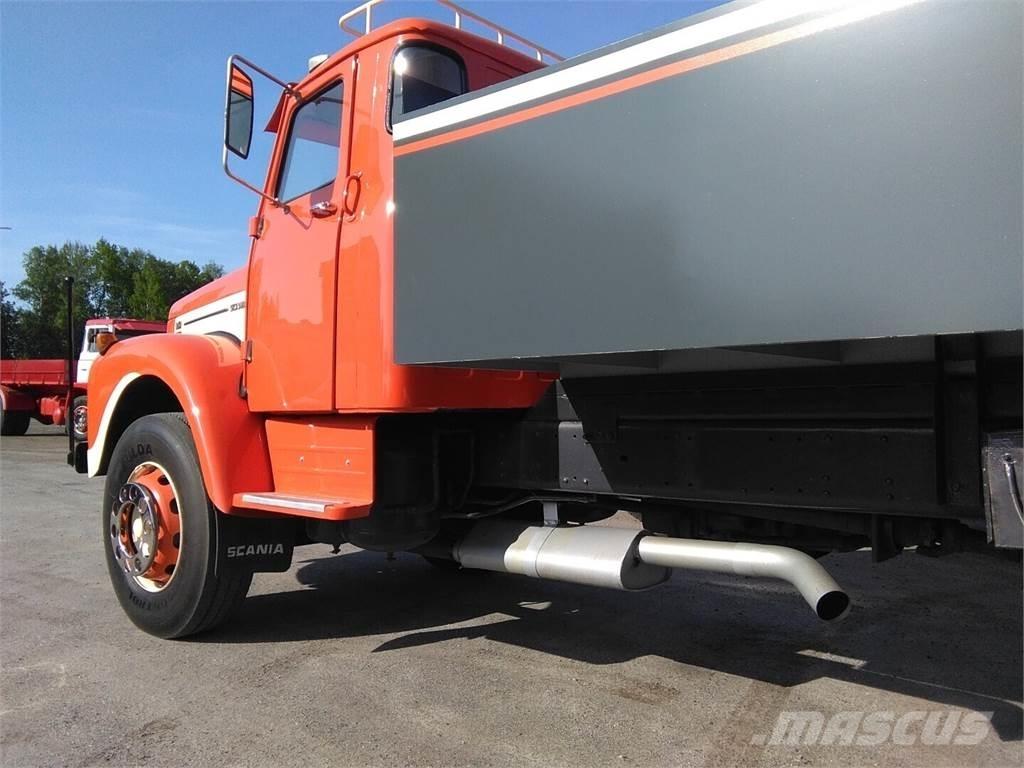 Scania LS 110 S Platós / Ponyvás teherautók