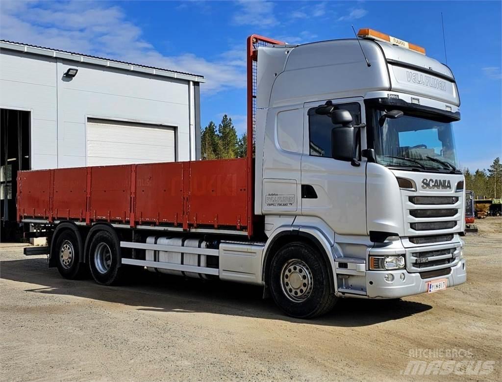 Scania R520 6x2 Platós / Ponyvás teherautók