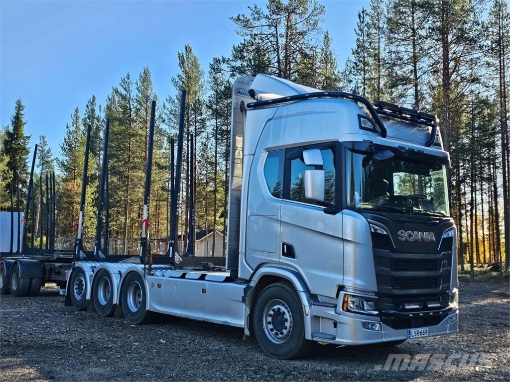 Scania R660 8X4 Rönkszállító teherautók