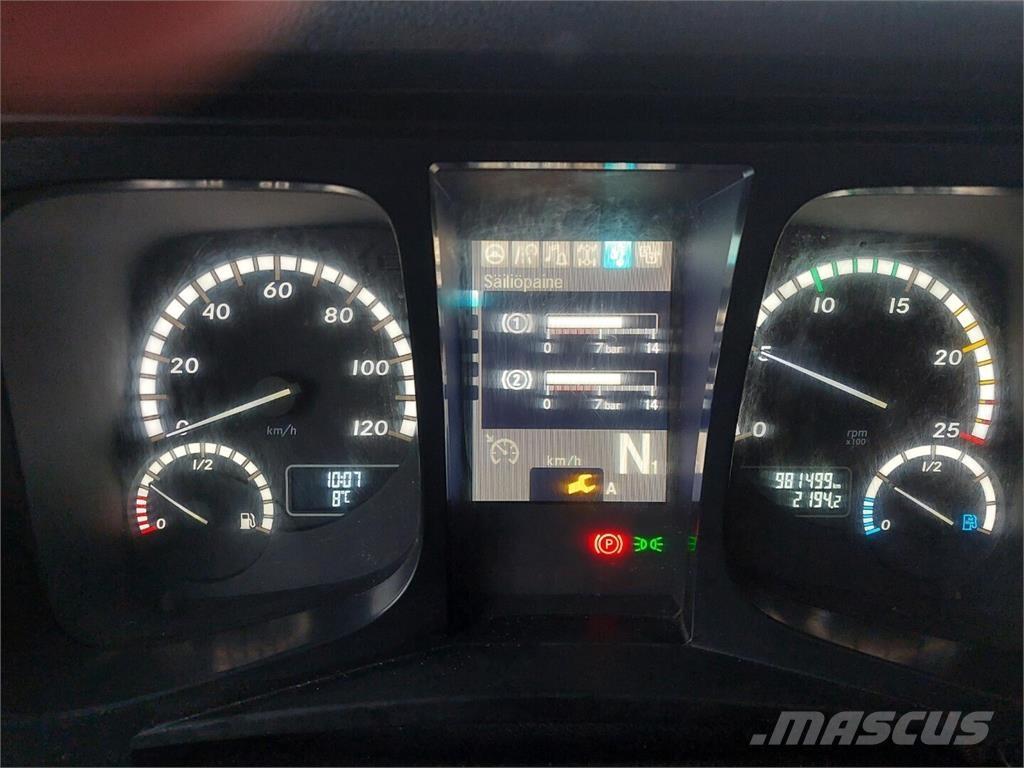 Sisu CK16M 8x4 Rönkszállító teherautók