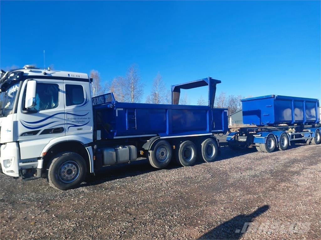 Sisu CM16M 8x4 Billenő teherautók