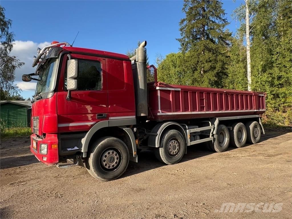 Sisu Polar 10x4 Billenő teherautók