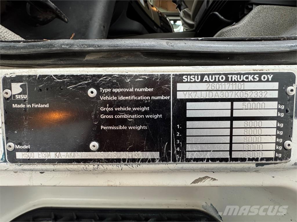 Sisu R500 10x4 erdészeti gépszállító teherautók