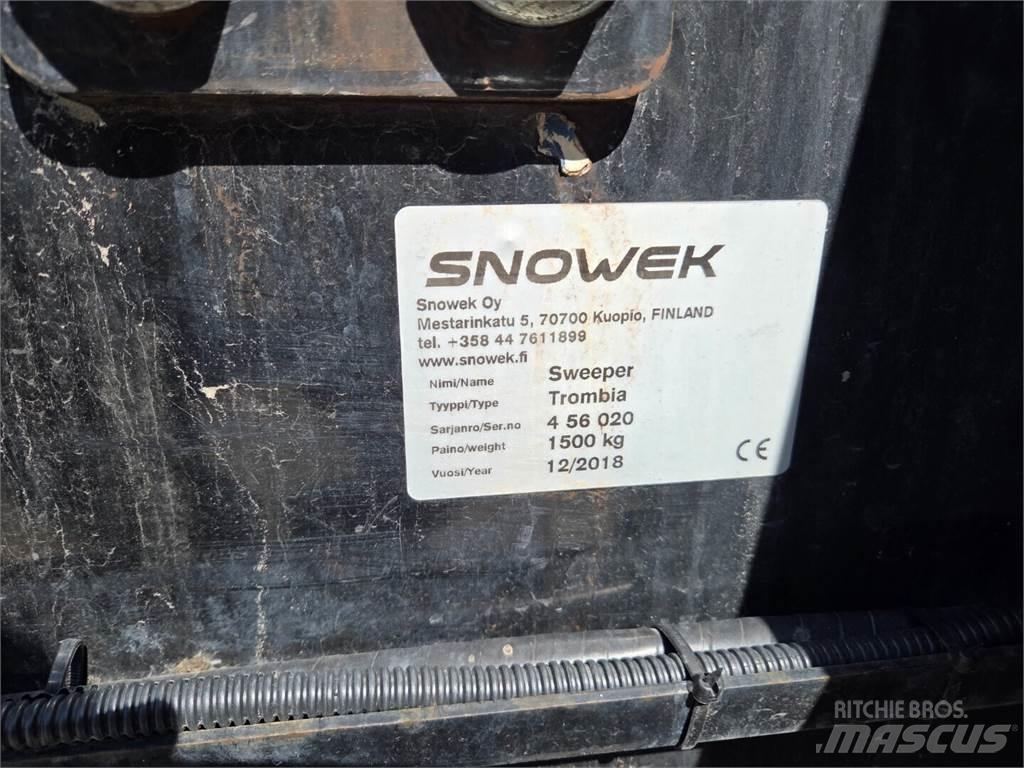 Snowek Trombia Úttakarító gépek
