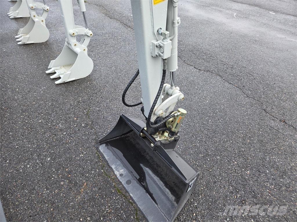 Takeuchi TB210R Mini kotrók < 7t
