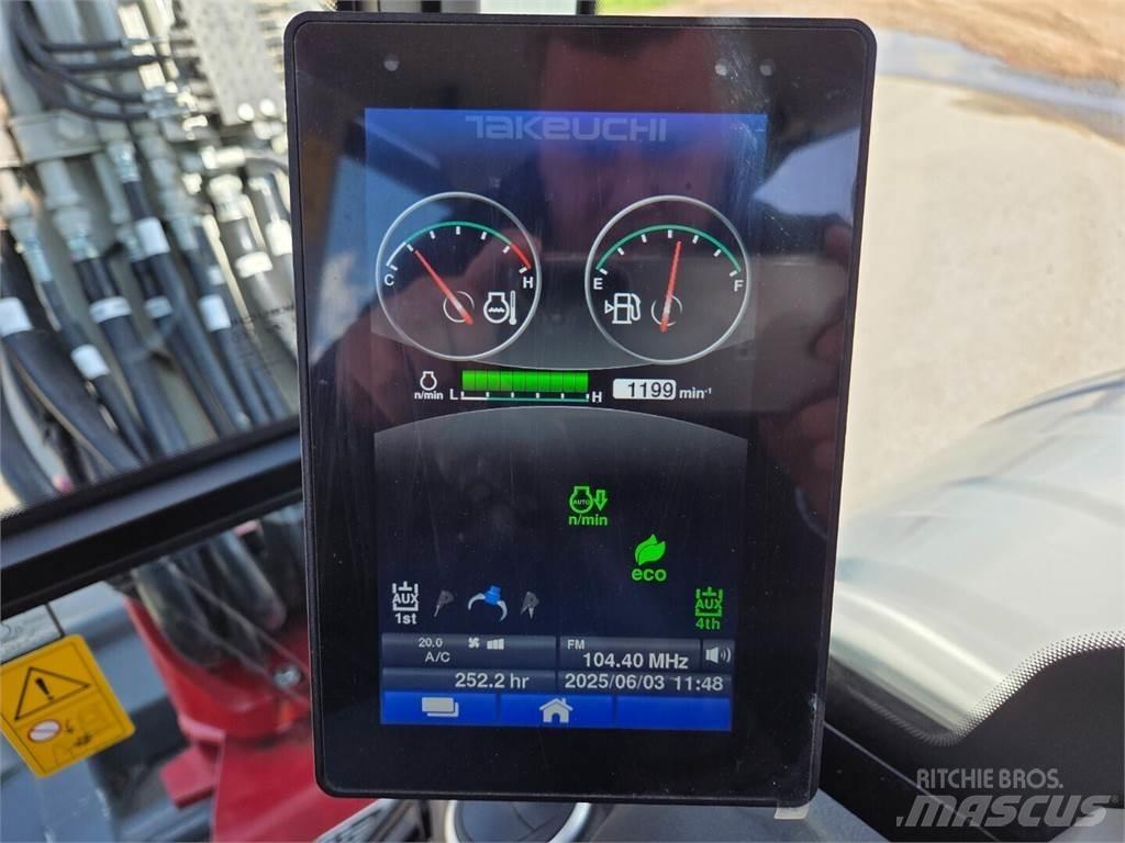 Takeuchi TB350R Mini kotrók < 7t
