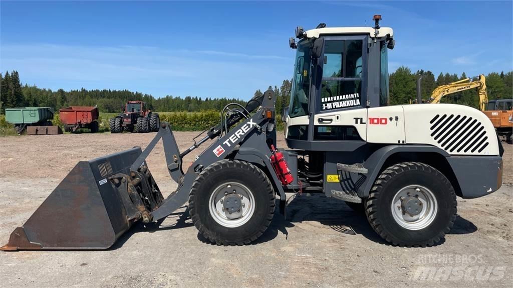 Terex TL100 Gumikerekes homlokrakodók