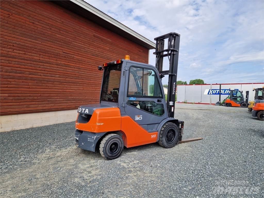 Toyota 02-8FDF30 Dízel targoncák