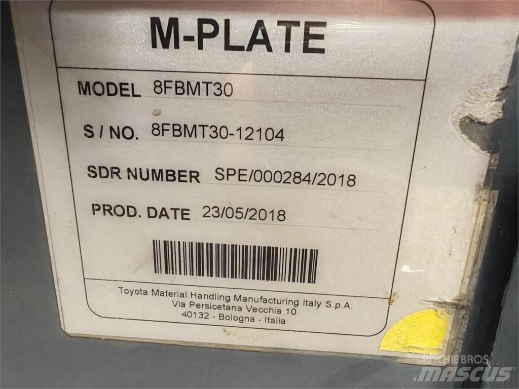 Toyota 8FBMT30 Elektromos targoncák