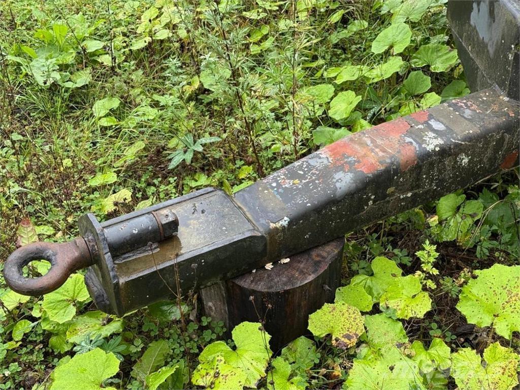  Traktorilavetti Egyéb mezőgazdasági pótkocsik