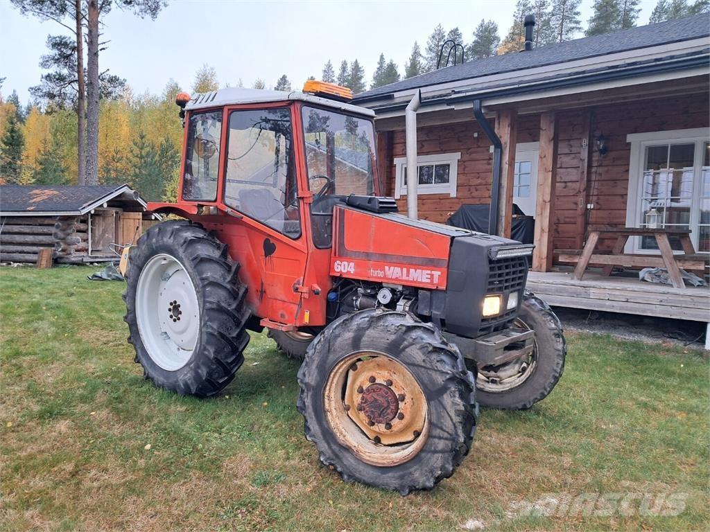 Valmet 604 Traktorok